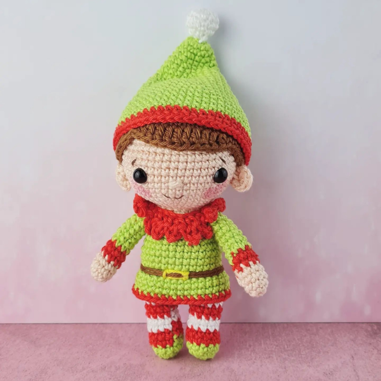 duende navideño amigurumi