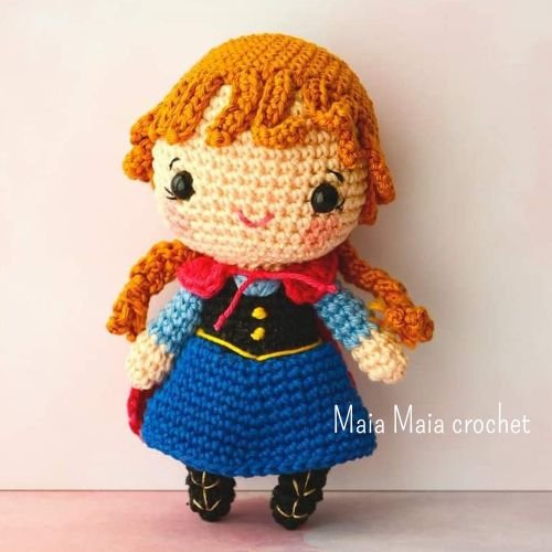 muñeca tejida a crochet