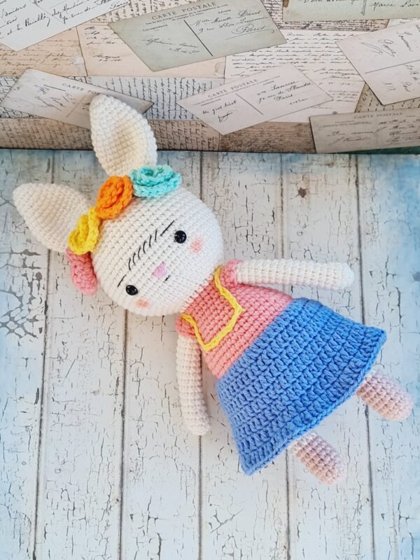 CONEJITA FRIDA AMIGURUMI - Imagen 10