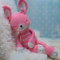 coneja amigurumi a crochet