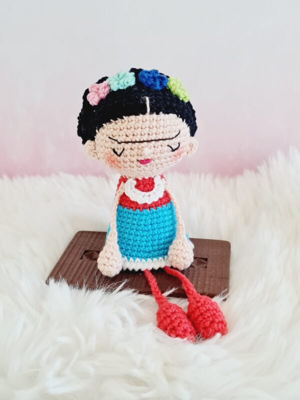 Frida Kahlo amigurumi FRIDA KAHLO AMIGURUMI